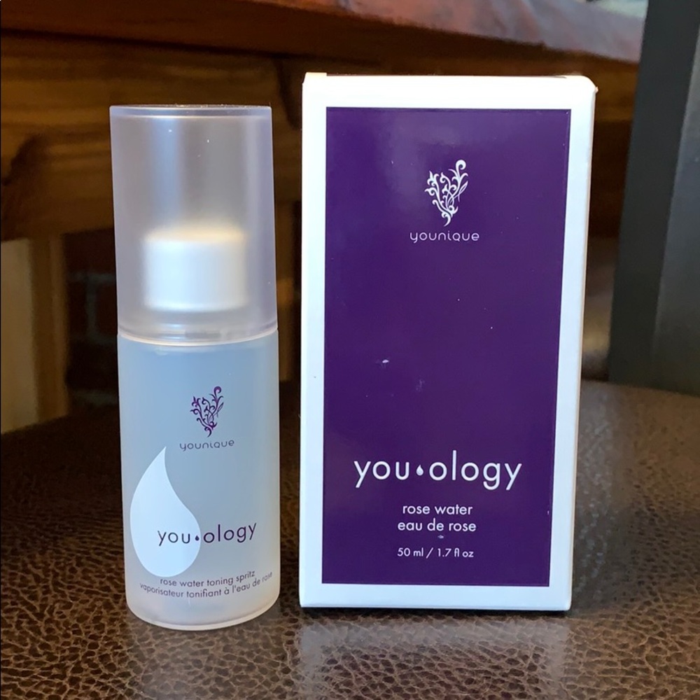 Younique Rose Water Toner Spray BNIB